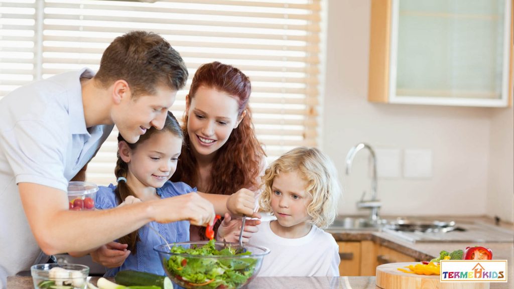 تاثیر والدین در غذا خوردن کودکان 6 Child nutrition 1024x576 - تاثیر والدین در غذا خوردن کودکان